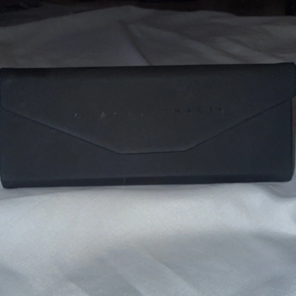 Quay Australia Black Hard Sunglasses Case with Subtle Logo